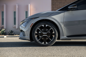 Our Kia Tire Centre at Donnelly Kia